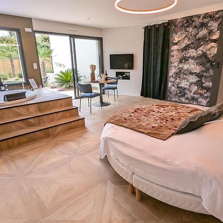 Les Suites Du Payre - Suite Romance Saint-Hilaire-de-Talmont Ngoại thất bức ảnh