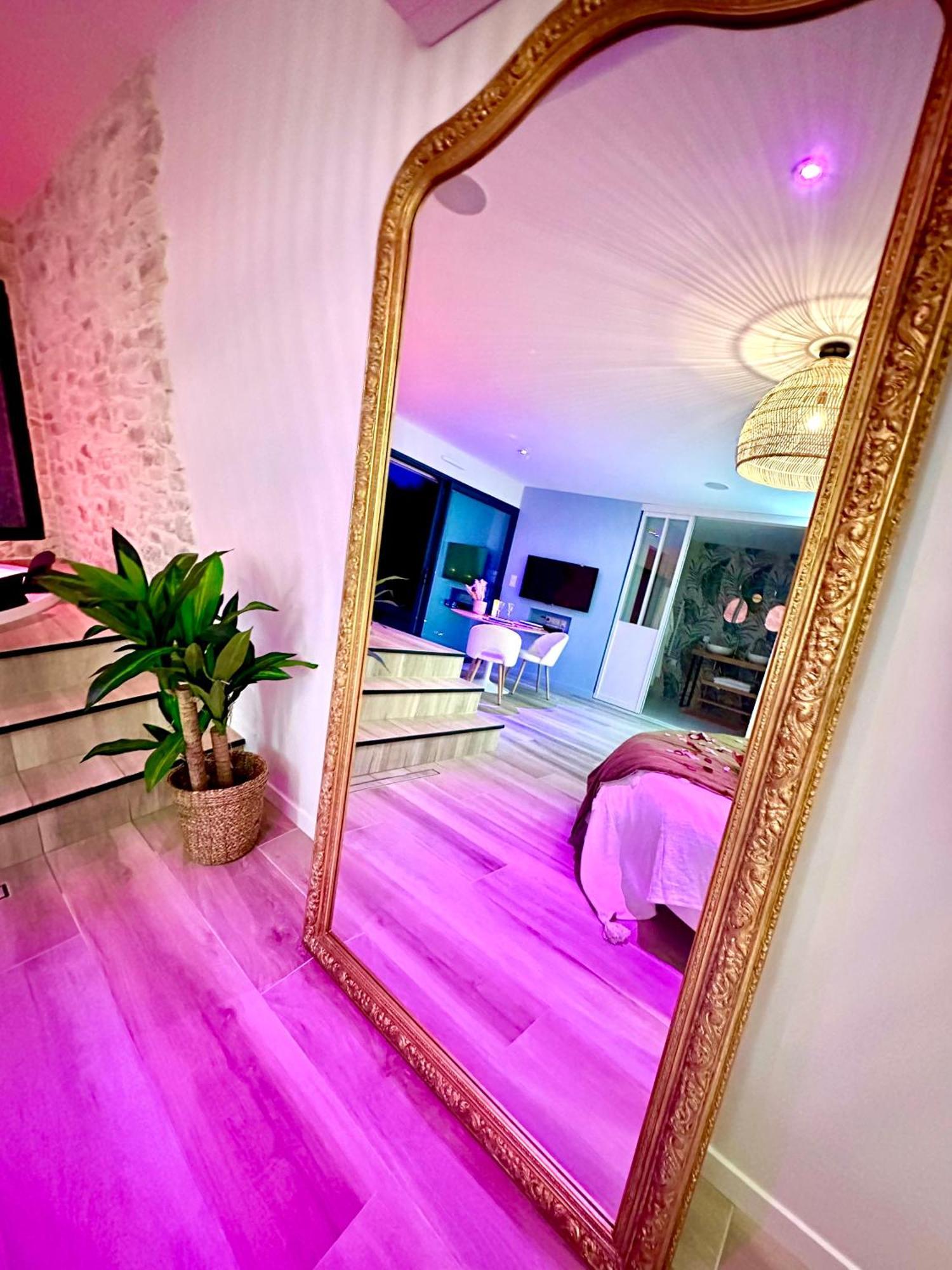 Les Suites Du Payre - Suite Romance Saint-Hilaire-de-Talmont Ngoại thất bức ảnh