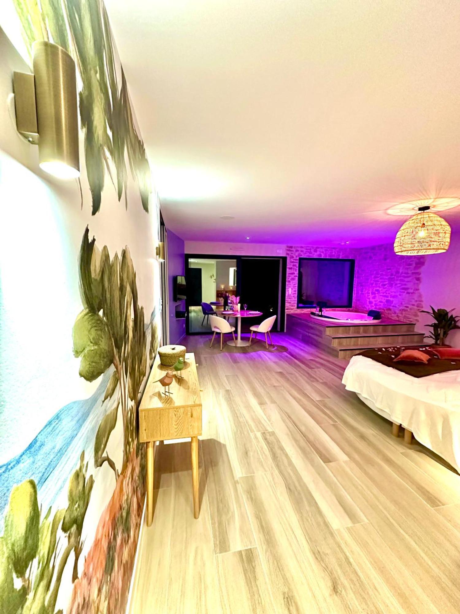 Les Suites Du Payre - Suite Romance Saint-Hilaire-de-Talmont Ngoại thất bức ảnh