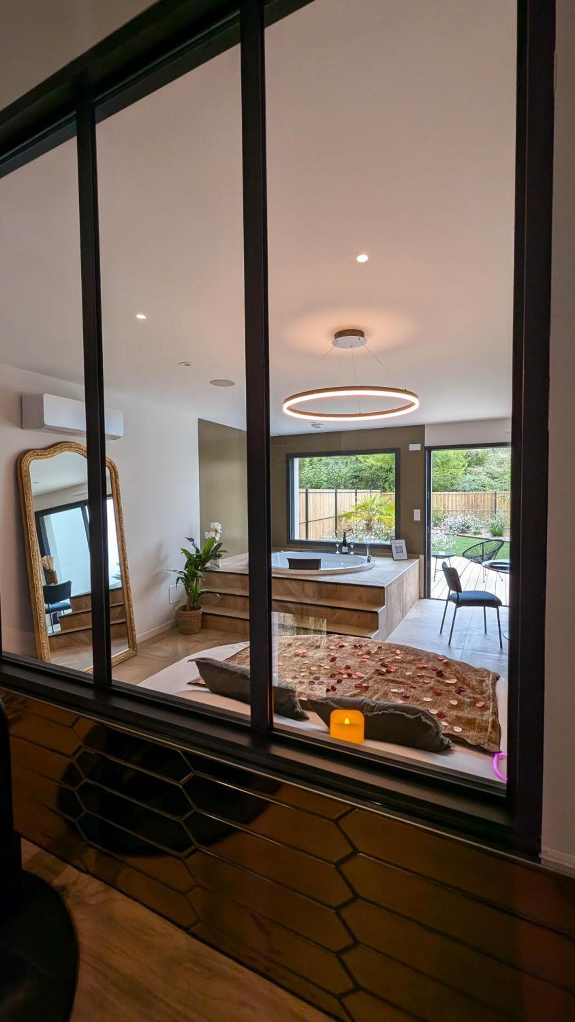 Les Suites Du Payre - Suite Romance Saint-Hilaire-de-Talmont Ngoại thất bức ảnh